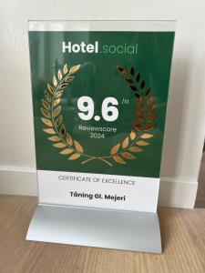 Certifikát, hodnocení, plakát nebo jiný dokument vystavený v ubytování Tåning Gl. Mejeri