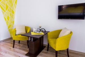 A television and/or entertainment centre at Sentami