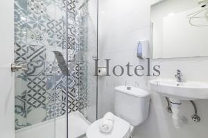 Un baño de AYZ Ulises - Auto check-in property