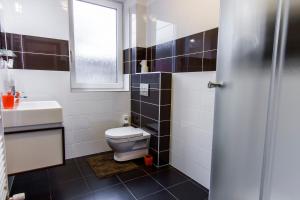A bathroom at Sentami