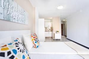 Η κουζίνα ή μικρή κουζίνα στο COMODORO- RAVEL