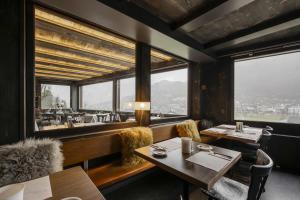 Posezení v ubytování Hotel Restaurant Bänklialp