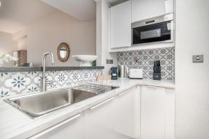 Fotografie z fotogalerie ubytování Rimal 3, Jumeirah Beach Residence - Mint Stay v Dubaji