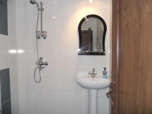 Koupelna v ubytování Guesthouse Borjomi