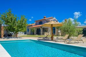 Πισίνα στο ή κοντά στο Villa Amalka by IstriaLux