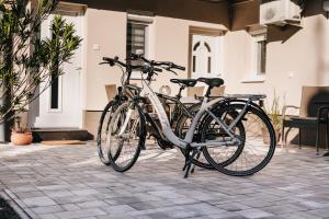 Jazda na bicykli v okolí ubytovania Oliver Apartman