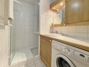Fotografia z galérie ubytovania Appartement fonctionnel avec balcon, parking et Wi-Fi à Méribel - FR-1-688-37 v destinácii Méribel