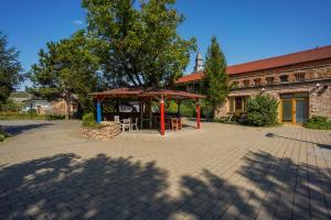 Foto dalla galleria di Hotelový dům Adina - Bed and Breakfast a Kurdějov