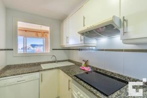 Kuchyňa alebo kuchynka v ubytovaní Apartamento Apolo XVIII 57 - Grupo Turis