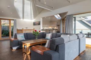 Posedenie v ubytovaní Vantage Point, Hillfield Village