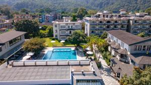 La alberca dentro o cerca de Hotel Barahi Pokhara