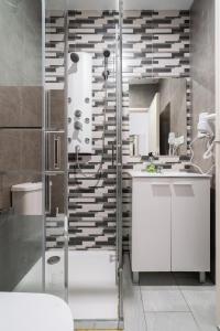 Ένα μπάνιο στο Moreira Family