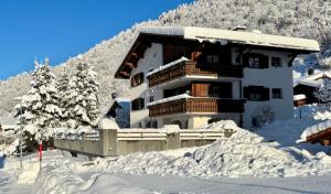 Fotografie z fotogalerie ubytování 4 1/2 Zi Whg in Saas GR v destinaci Saas
