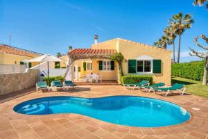 サ・カレタにあるLinardo1 Villa con piscina y aire acondicionadoのギャラリーの写真