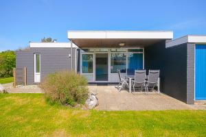 Το κτήριο όπου στεγάζεται  η παραθεριστική κατοικία