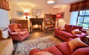 Delphi Lodge Cottages的休息区