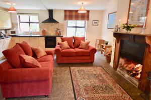 Delphi Lodge Cottages的休息区