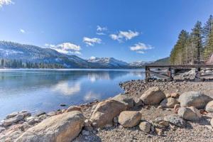 Peisaj natural din apropierea acestei case de vacanță