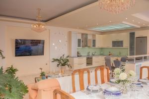 Η κουζίνα ή μικρή κουζίνα στο Apple home Detached house in sunny Ierapetra