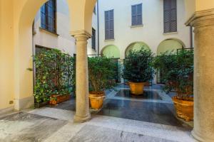 A garden outside Keys of Italy / Valpetrosa 10 - Touch of Elegance