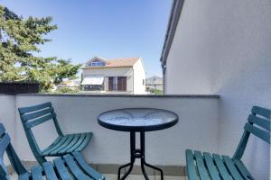 Balkón nebo terasa v ubytování Apartments by the sea Brodarica, Sibenik - 466