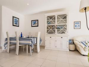 Fotografie z fotogalerie ubytování Gîte charmant à Guérande: 3 ch., jardin clos, proche plages et commerces, parking privé, wifi inclus - FR-1-306-1259 v destinaci Guérande