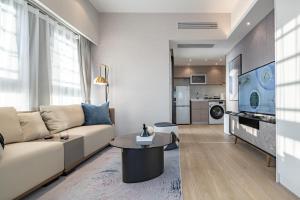 Kuchyň nebo kuchyňský kout v ubytování BORUISI Executive Apartment