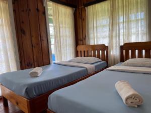 Postel nebo postele na pokoji v ubytování Saint Joseph Inn