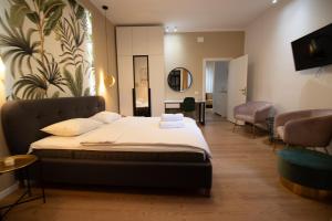 Old Town Stunning Apartment Bucharest