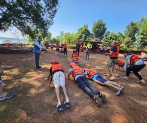 a group of people in life vests on the ground at Z-Bac Adventure & Leisure Resort Kolad in Kolād