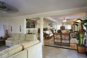 Гостиная зона в Villa Ashiana - Beautiful 3-bedroom villa in Marigot Bay villa