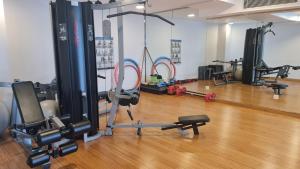 Fitness centrum a/nebo fitness zařízení v ubytování Hello World Saigon