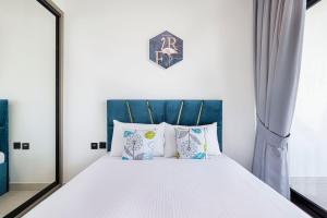 Fotografie z fotogalerie ubytování Homesgetaway - Ultraluxury 1BR in Binghatti Creek - Al Jaddaf v Dubaji