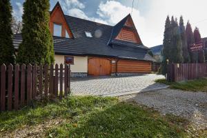 Budynek, w którym mieści się apartament