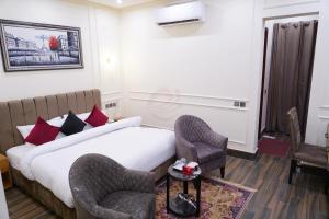 Galería fotográfica de Elegant Executive Suite en Multán
