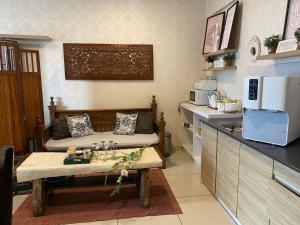 Predel za sedenje v nastanitvi Bangi Evo Mall by Maya Spa with Wifi & Great View