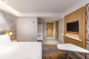 Holiday Inn Express Kathmandu Naxal by IHG客房内的一张或多张床位