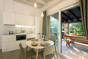 Gallery image of Al segnavento Tramontana in Toscolano Maderno