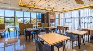 Restaurace v ubytování Atour Hotel Weihai City Center