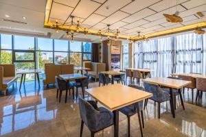 Restaurace v ubytování Atour Hotel Weihai City Center