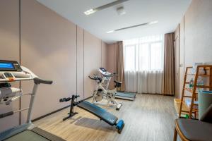 Palestra o centro fitness di Atour Hotel (Shanghai International Tourism and Resorts Zone XiuYan Road)