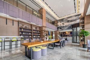 Area soggiorno di Atour Hotel (Shanghai International Tourism and Resorts Zone XiuYan Road)