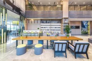 Area soggiorno di Atour Hotel (Shanghai International Tourism and Resorts Zone XiuYan Road)