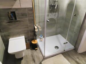 Bany a Apartament Oaza Spokojna 24
