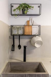 A kitchen or kitchenette at 3 Caves by Caldera Houses