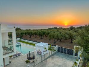 The swimming pool at or close to AJ - Seaview Private Villa