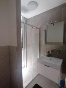 Naktsmītnes Grinzing cosy flat Vīnē fotogalerijas attēls