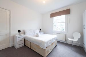 Легло или легла в стая в Bright, Spacious & Large Wimbledon Flat (17WHS)
