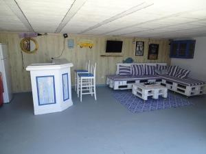 A television and/or entertainment centre at Casa Alestelou