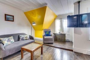 ケベック・シティーにあるLa Maison bleue des Artistesのギャラリーの写真 +37枚の写真